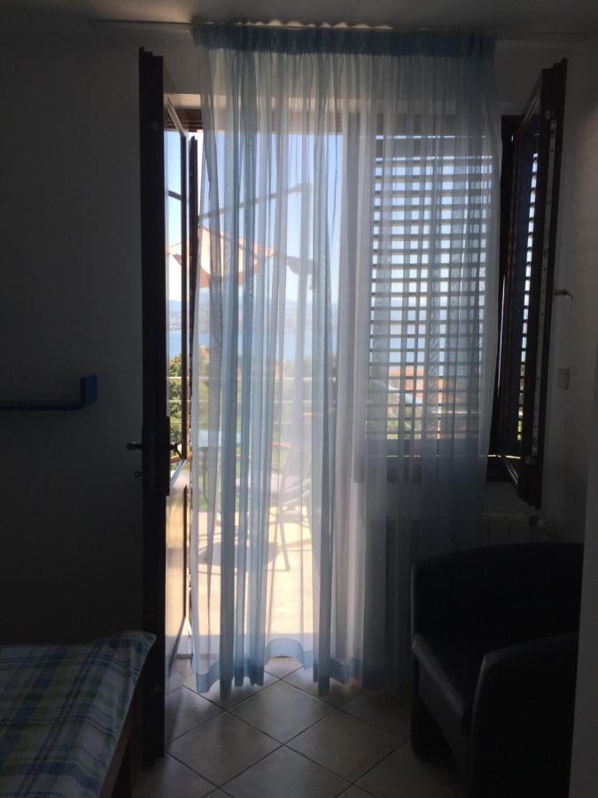 Vacation Home Lucija Slatina  Buitenkant foto