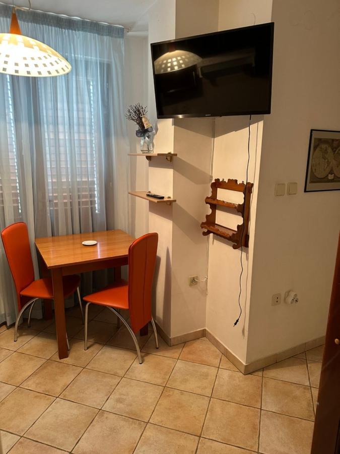Vacation Home Lucija Slatina  Buitenkant foto