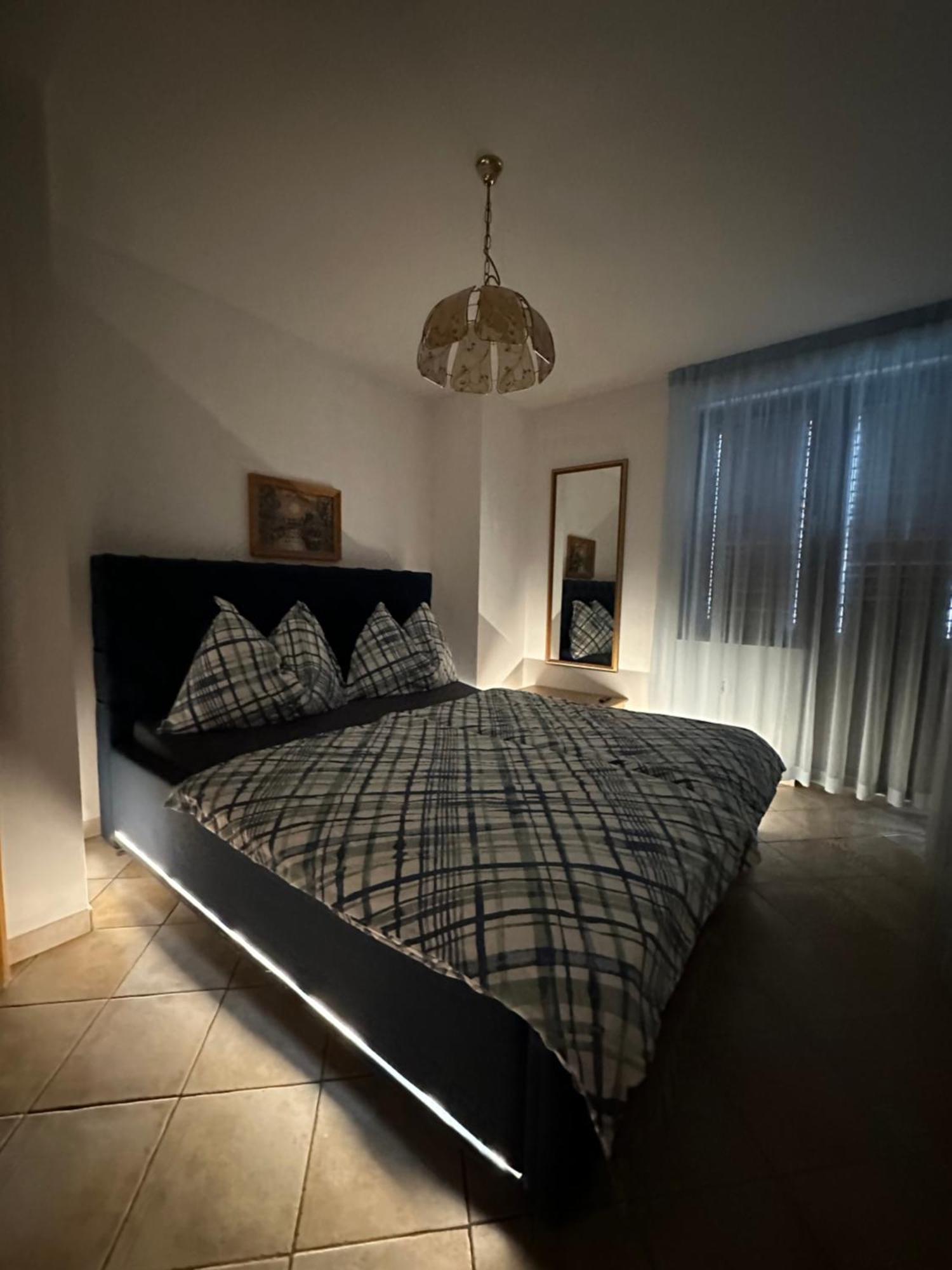 Vacation Home Lucija Slatina  Buitenkant foto