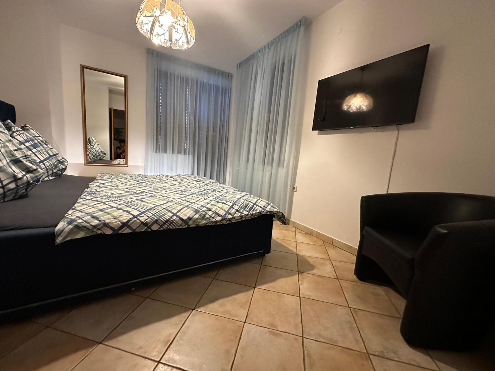 Vacation Home Lucija Slatina  Buitenkant foto