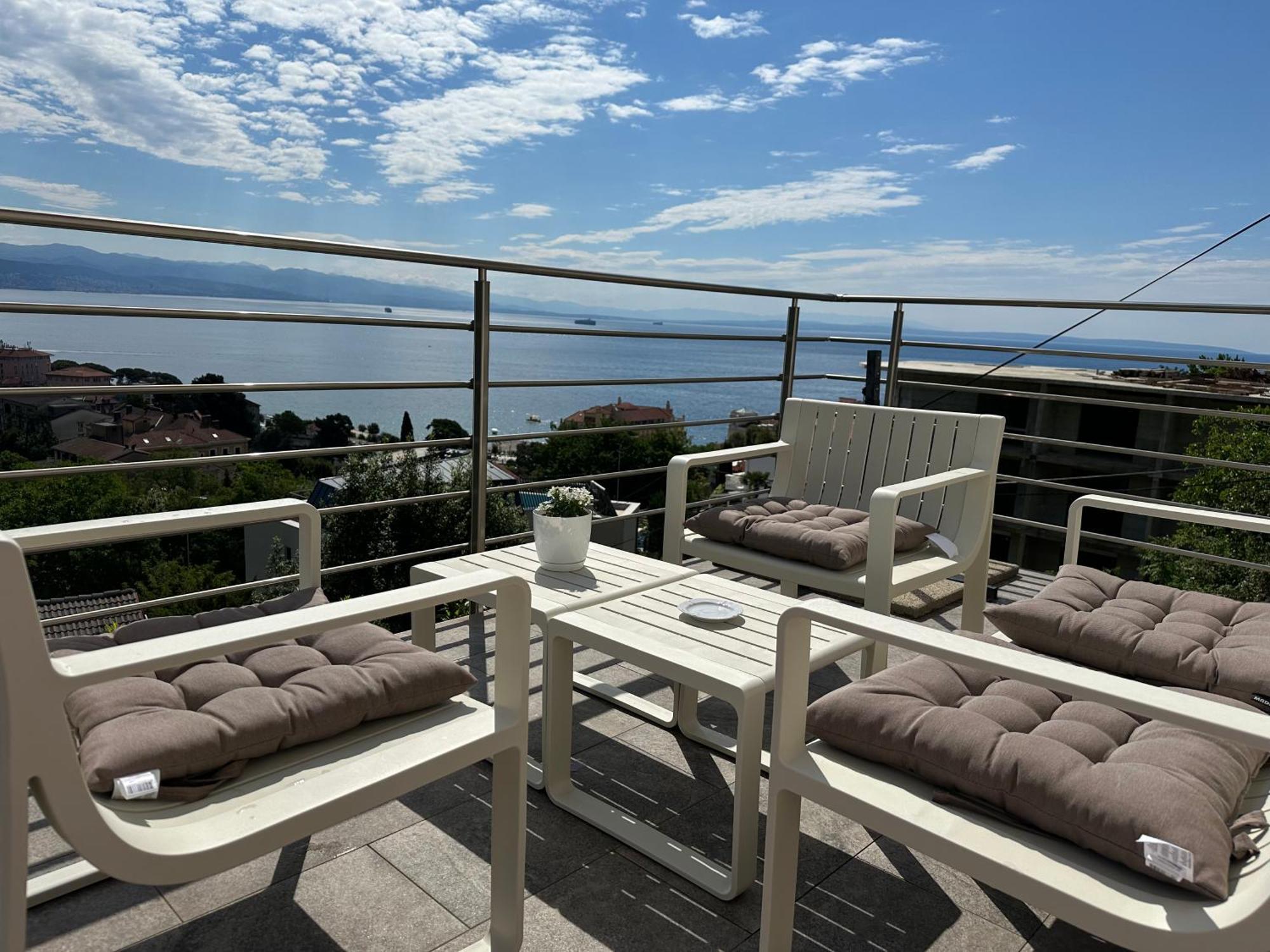 Vacation Home Lucija Slatina  Buitenkant foto