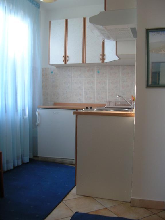 Vacation Home Lucija Slatina  Buitenkant foto