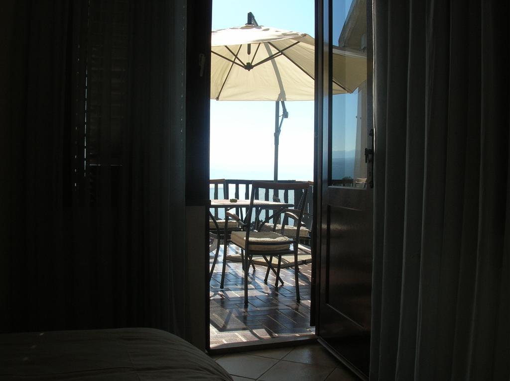 Vacation Home Lucija Slatina  Buitenkant foto