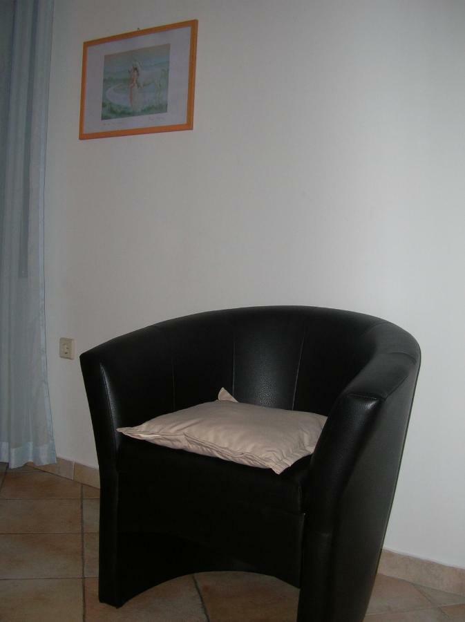 Vacation Home Lucija Slatina  Buitenkant foto