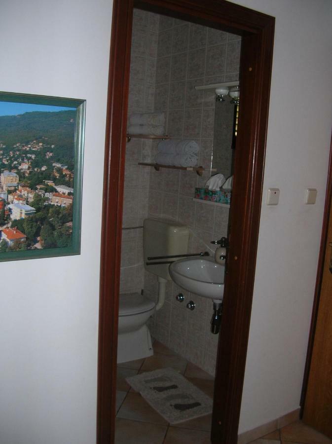 Vacation Home Lucija Slatina  Buitenkant foto