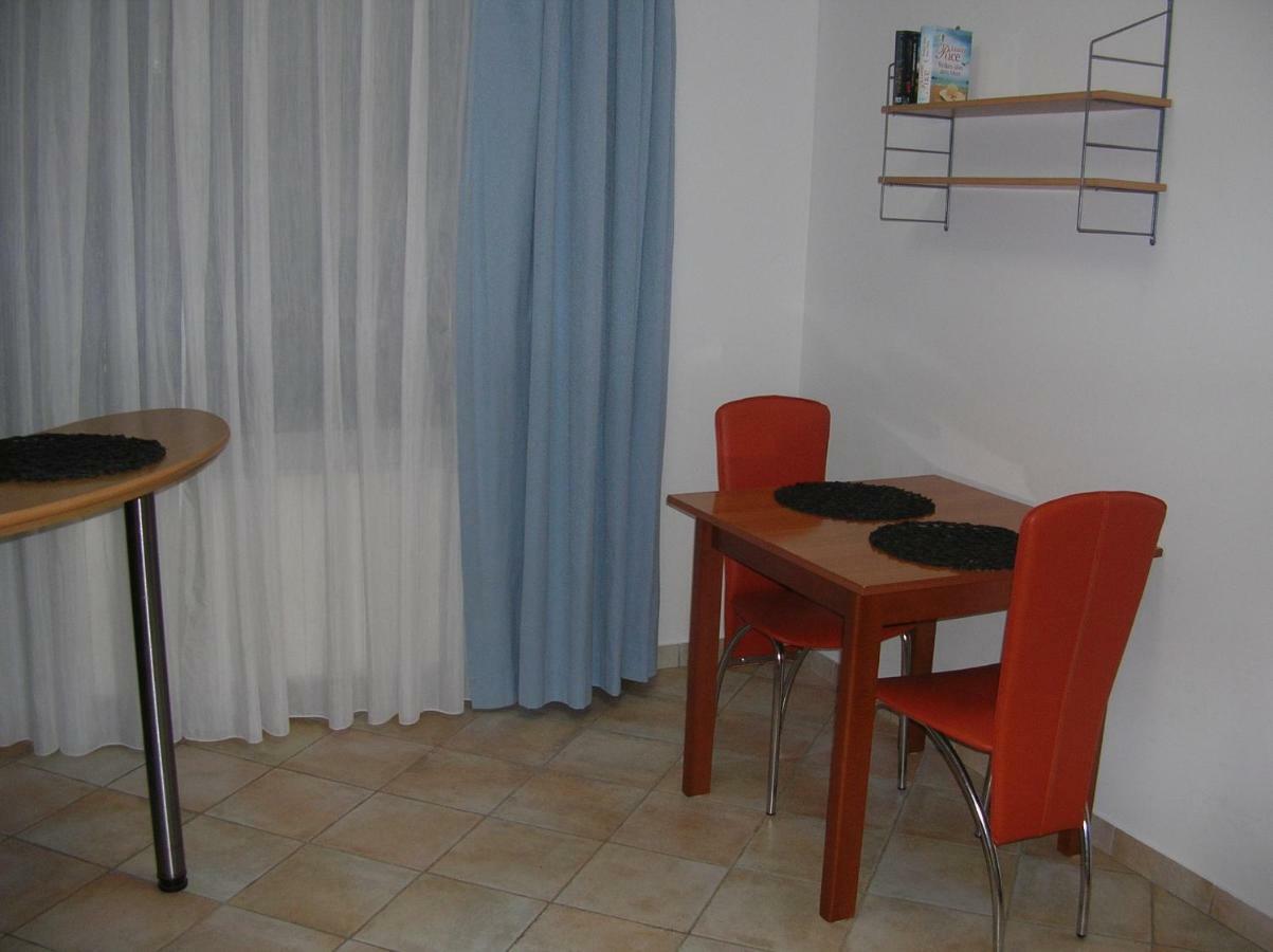 Vacation Home Lucija Slatina  Buitenkant foto